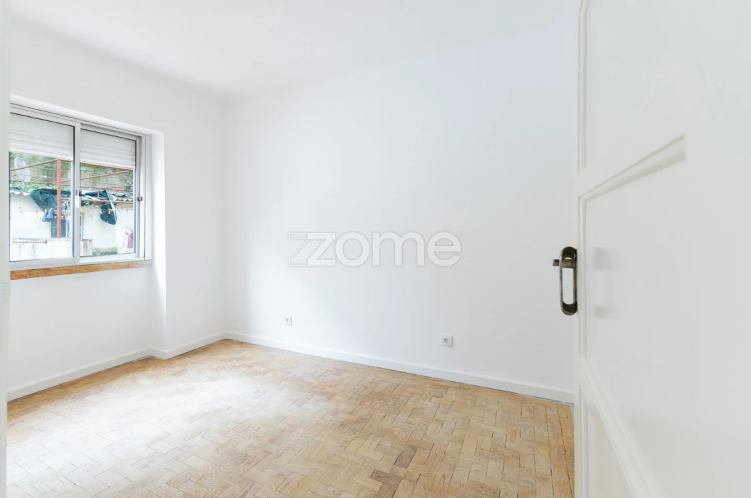 Apartamento T2 para Venda em Queluz e Belas Foto 9