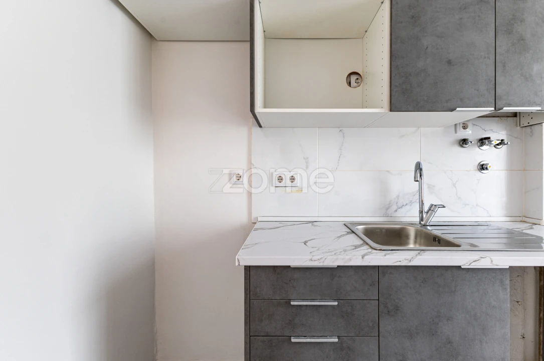 Apartamento T2 para Venda em Queluz e Belas Foto 16