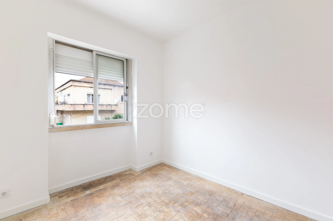 Apartamento T2 para Venda em Queluz e Belas Foto 21