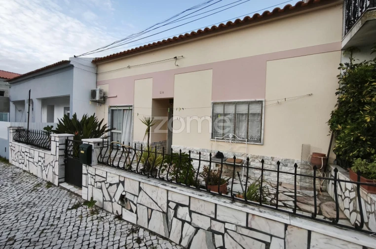 Moradia T3 para Venda em Benavente Foto 4