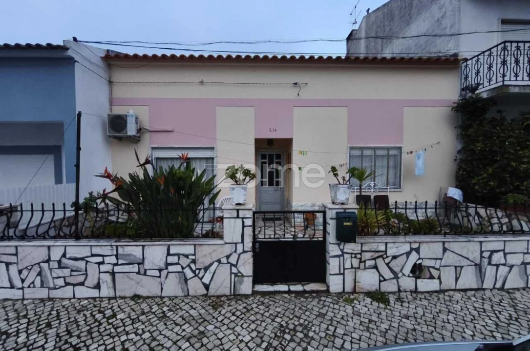 Moradia T3 para Venda em Benavente Foto 2