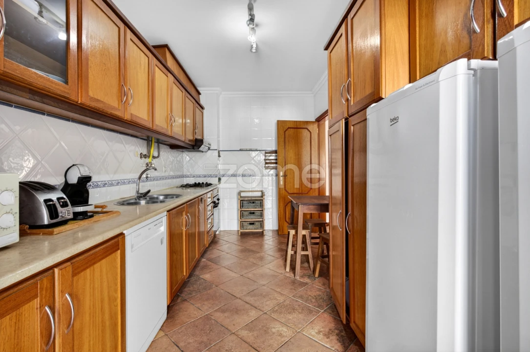 Apartamento T3 para Venda em Nazare Foto 7