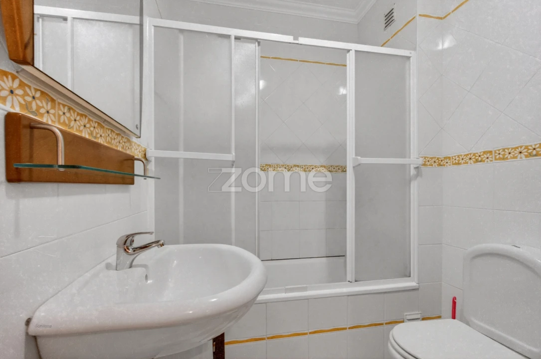 Apartamento T3 para Venda em Nazare Foto 16