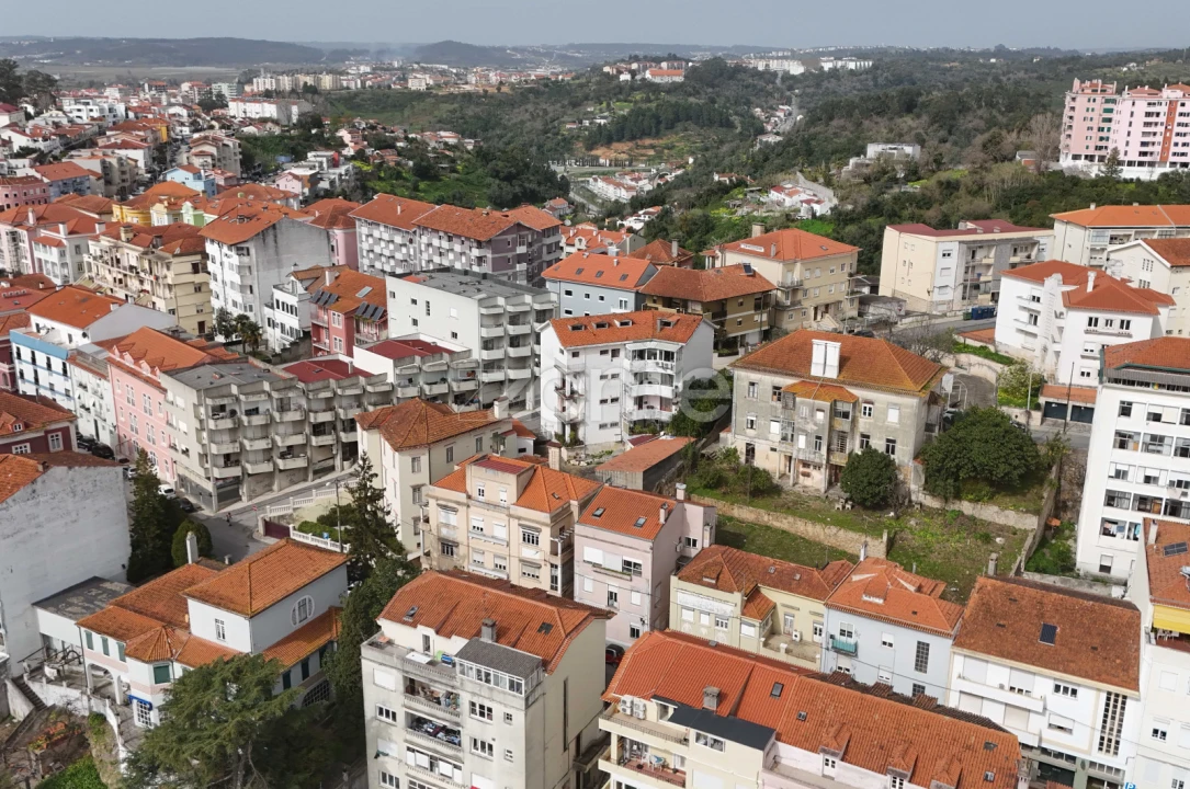 Moradia T5 para Venda em Sé Nova, Santa Cruz, Almedina e São Bartolomeu Foto 58