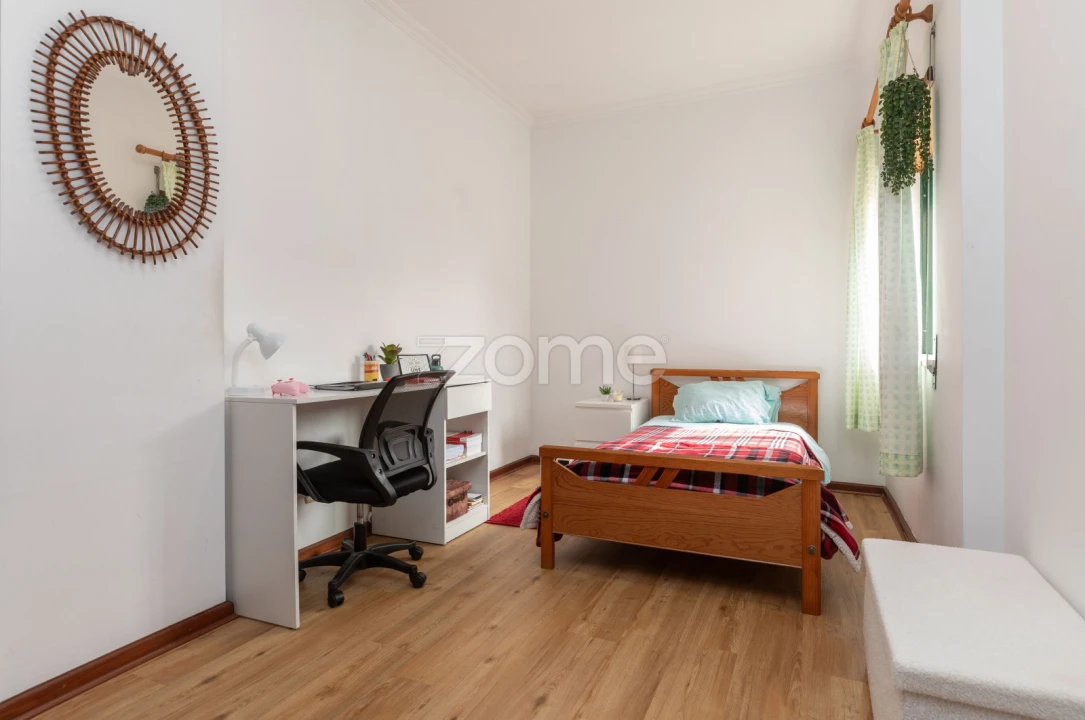 Moradia T5 para Venda em Sé Nova, Santa Cruz, Almedina e São Bartolomeu Foto 15