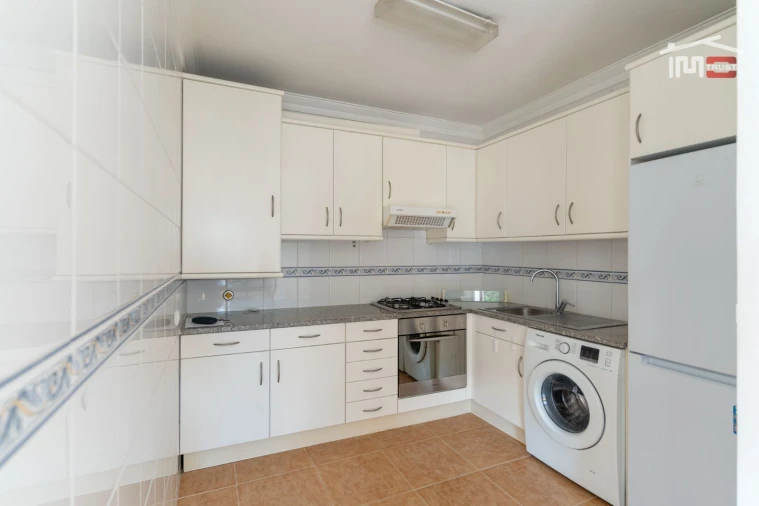 Apartamento T1 para Arrendamento em Leiria, Pousos, Barreira e Cortes Foto 4