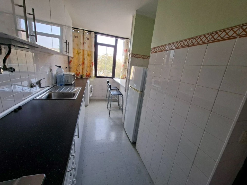 Apartamento T1 para Arrendamento em Massamá e Monte Abraão Foto 21