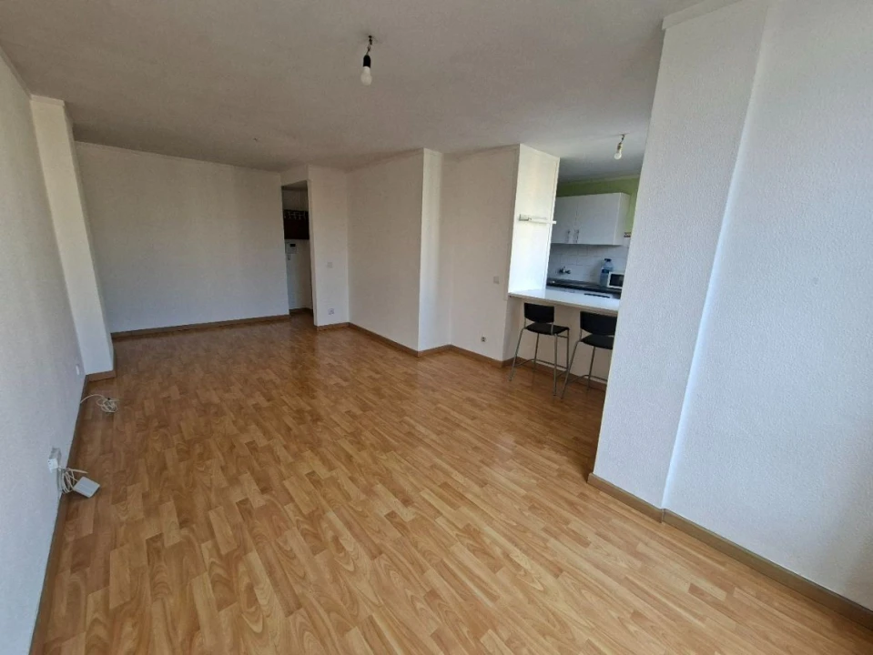 Apartamento T1 para Arrendamento em Massamá e Monte Abraão Foto 27