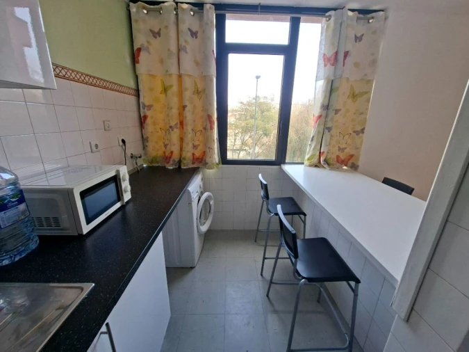 Apartamento T1 para Arrendamento em Massamá e Monte Abraão Foto 16