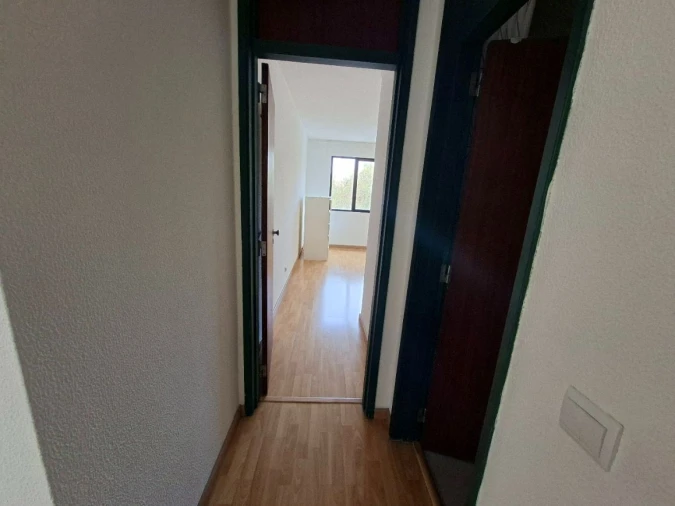 Apartamento T1 para Arrendamento em Massamá e Monte Abraão Foto 29