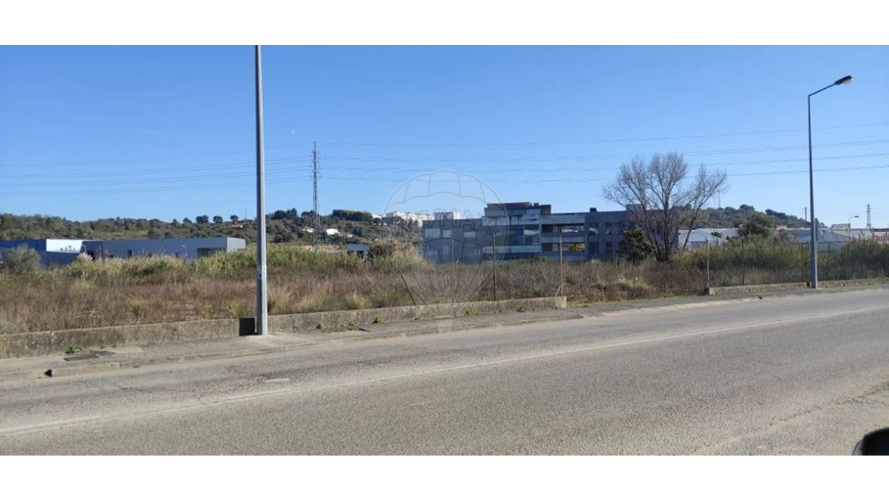 Terreno para Venda em Eiras e São Paulo de Frades Foto 6