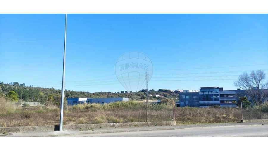 Terreno para Venda em Eiras e São Paulo de Frades Foto 3