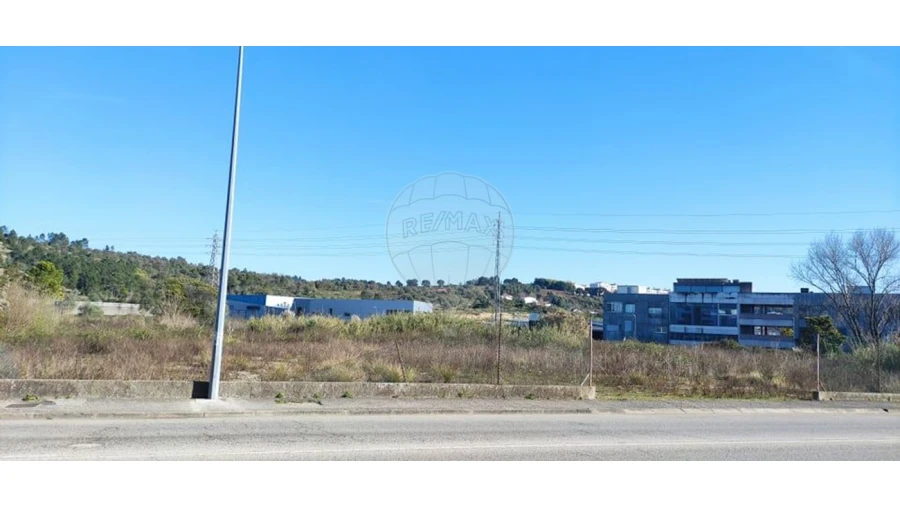 Terreno para Venda em Eiras e São Paulo de Frades Foto 1