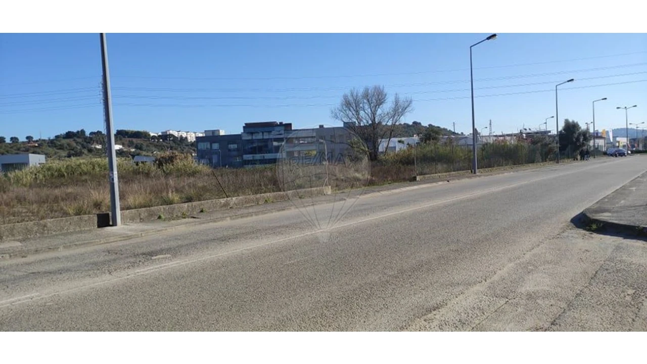 Terreno para Venda em Eiras e São Paulo de Frades Foto 10
