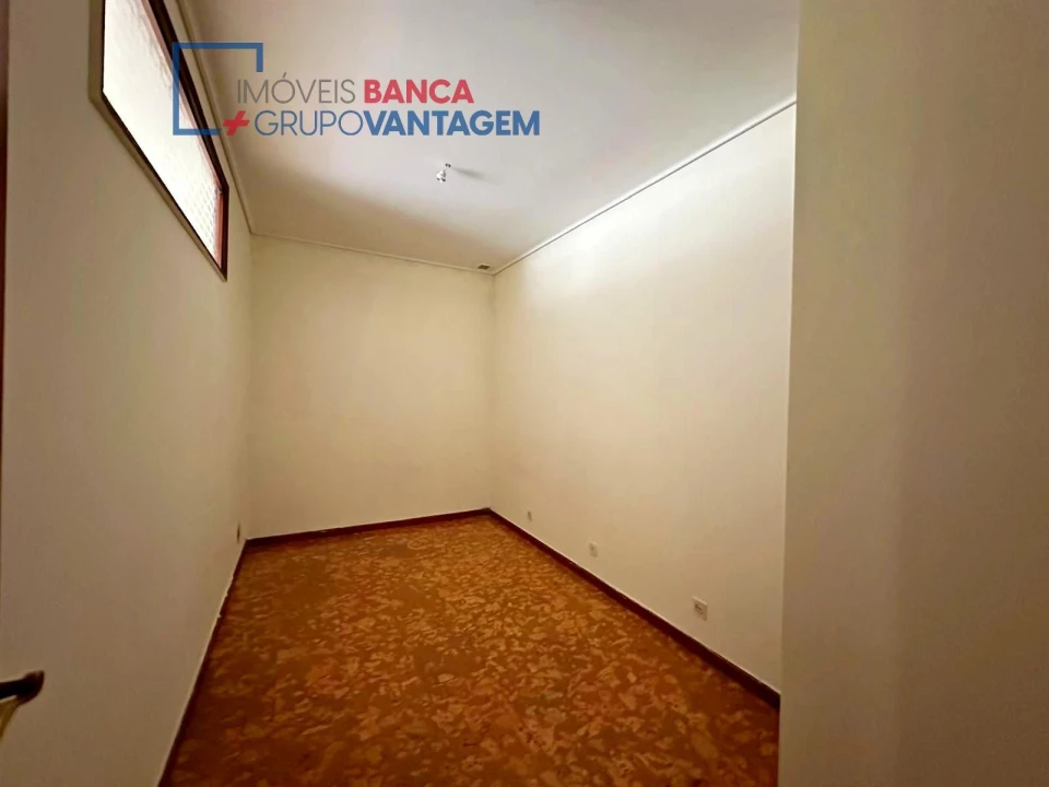 Apartamento T1 para Venda em Mafamude e Vilar do Paraíso Foto 4
