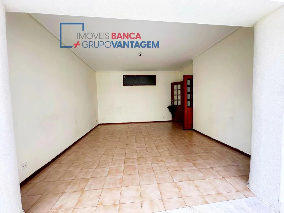 Apartamento T1 para Venda em Mafamude e Vilar do Paraíso Foto 7