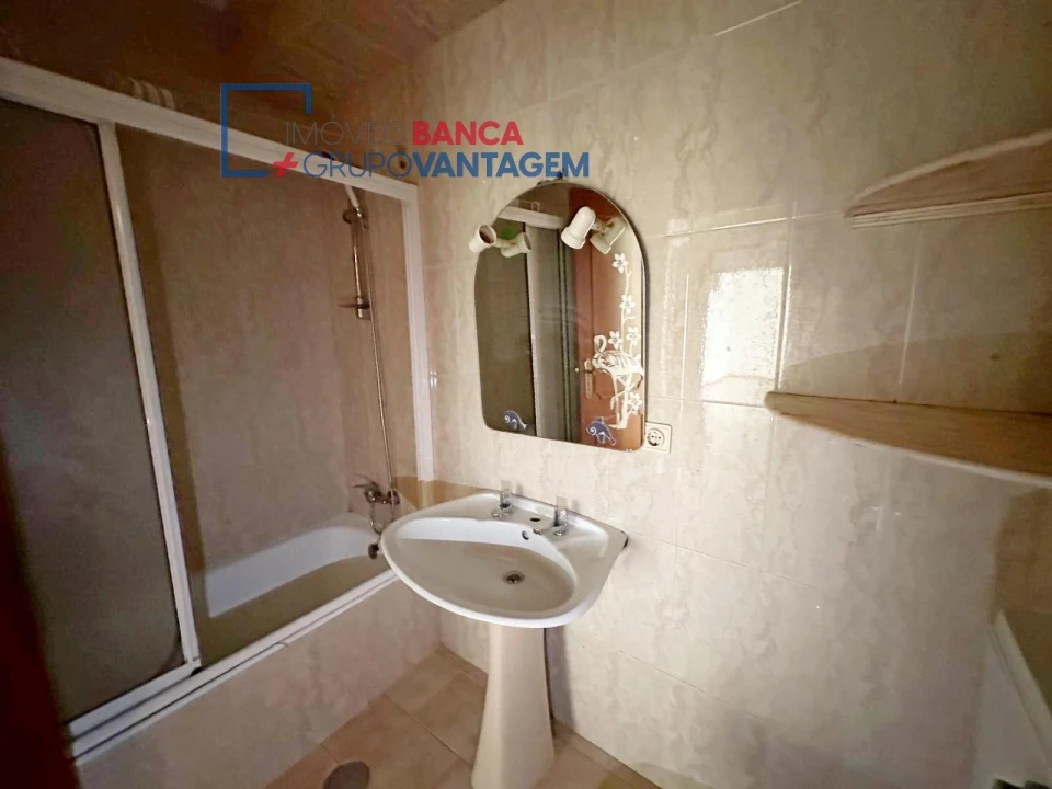 Apartamento T1 para Venda em Mafamude e Vilar do Paraíso Foto 14