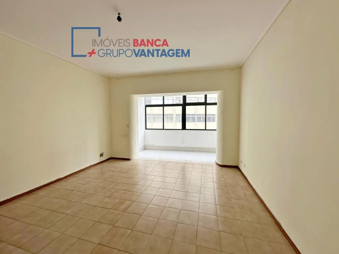 Apartamento T1 para Venda em Mafamude e Vilar do Paraíso Foto 8