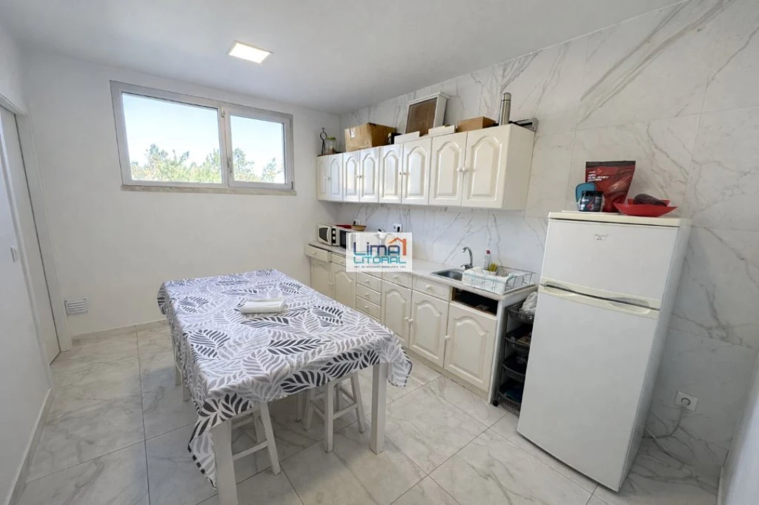 Escritório para Venda em Marinha Grande Foto 14