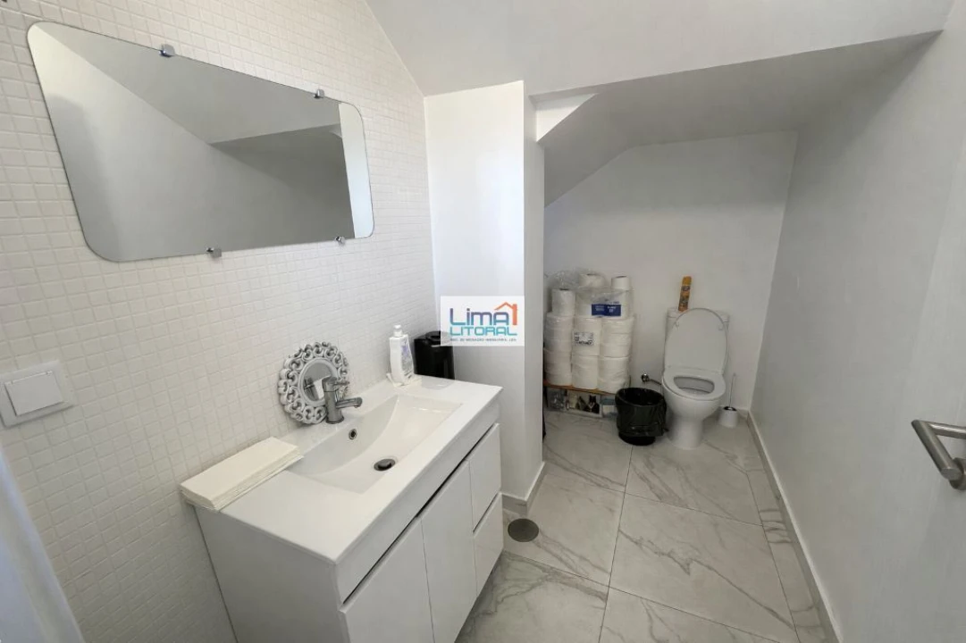 Escritório para Venda em Marinha Grande Foto 15