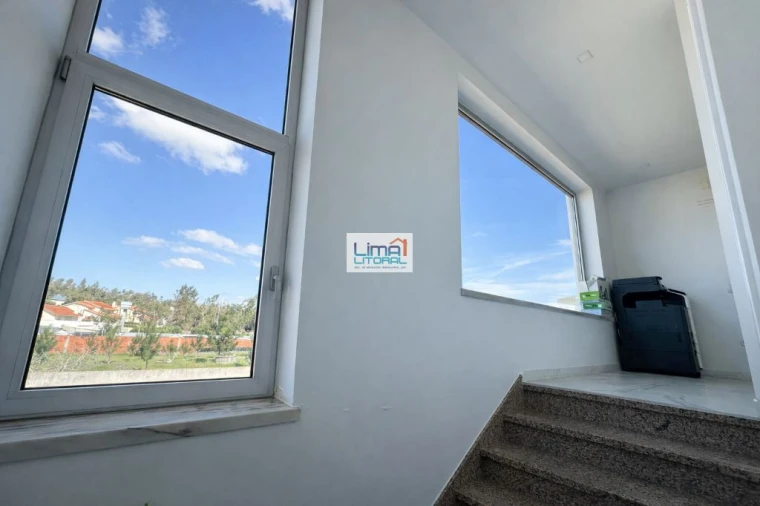 Escritório para Venda em Marinha Grande Foto 11