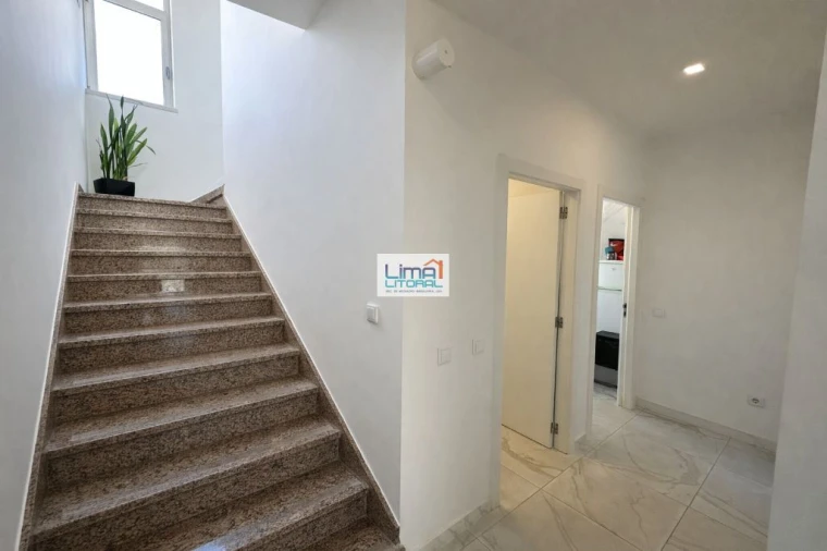 Escritório para Venda em Marinha Grande Foto 12