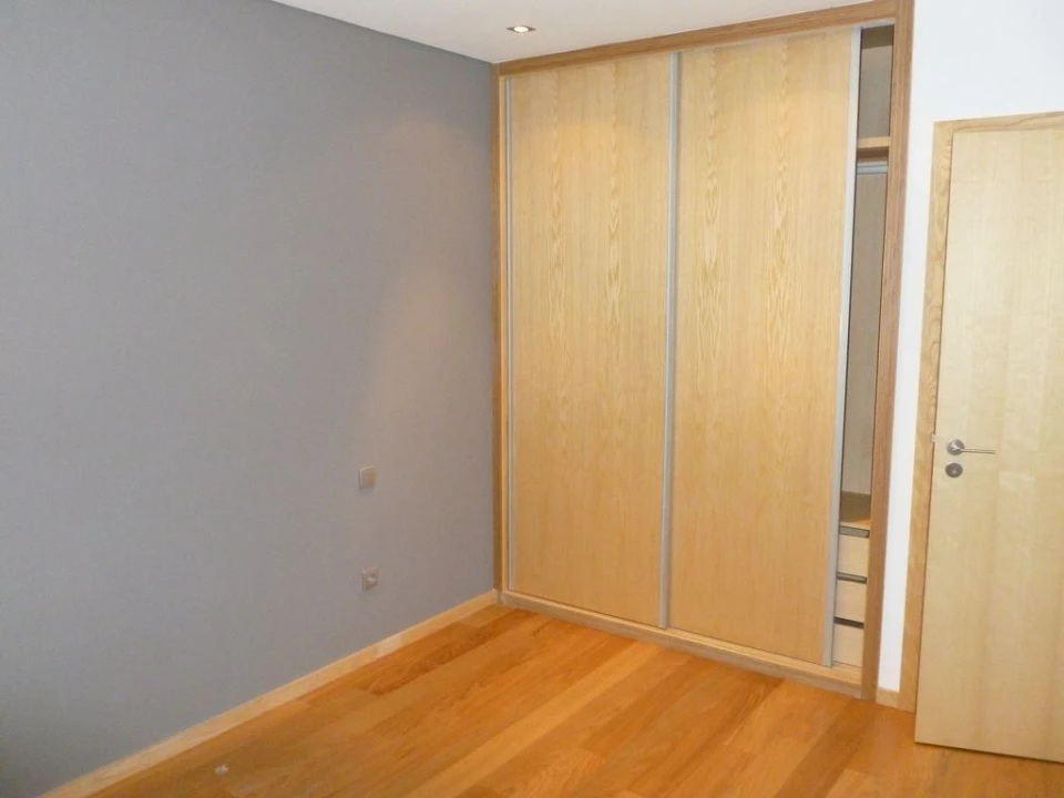 Apartamento T1 para Arrendamento em Grijó e Sermonde Foto 2