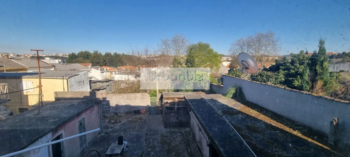 Moradia T4 para Venda em Gulpilhares e Valadares Foto 4