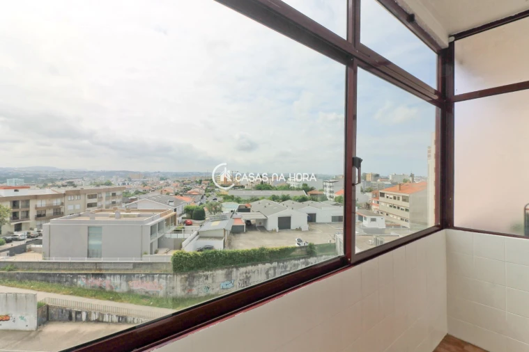 Apartamento T2 para Arrendamento em Cidade da Maia Foto 10