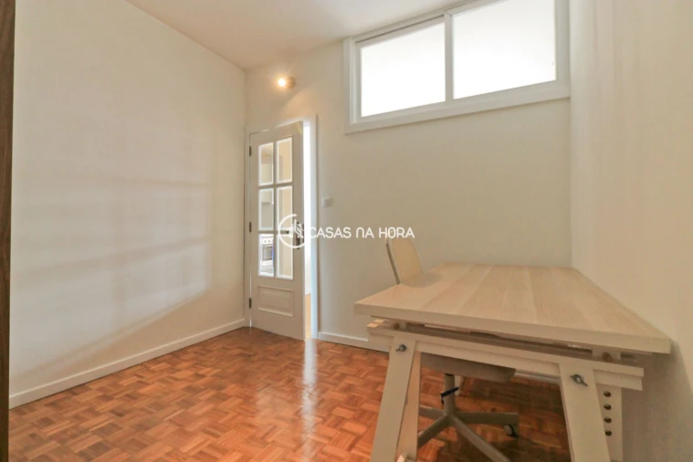 Apartamento T2 para Arrendamento em Cidade da Maia Foto 21