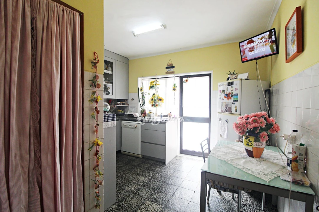 Apartamento T2 para Venda em Fânzeres e São Pedro da Cova Foto 9