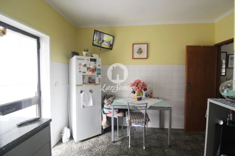 Apartamento T2 para Venda em Fânzeres e São Pedro da Cova Foto 3