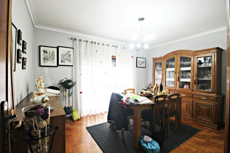 Apartamento T2 para Venda em Fânzeres e São Pedro da Cova Foto 5