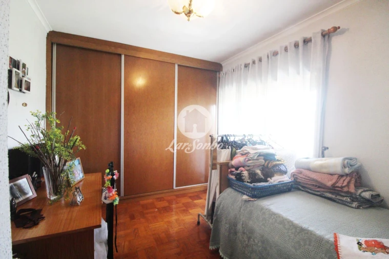 Apartamento T2 para Venda em Fânzeres e São Pedro da Cova Foto 13