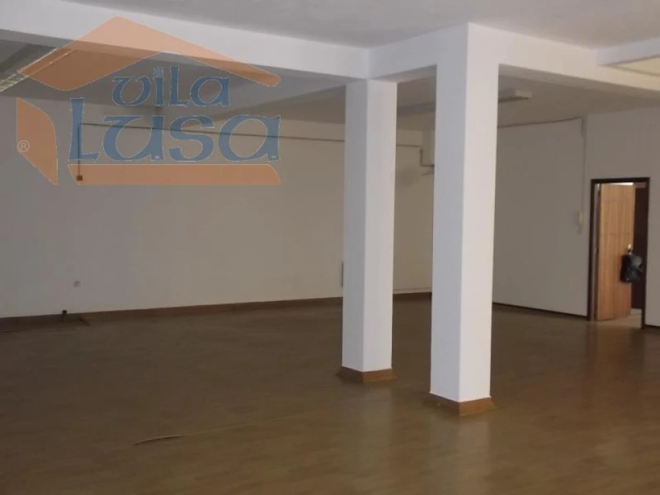 Loja para Venda em Abraveses Foto 4