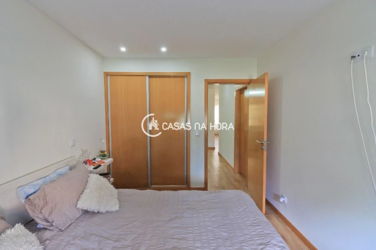 Apartamento T2 para Arrendamento em São Mamede de Infesta e Senhora da Hora Foto 7