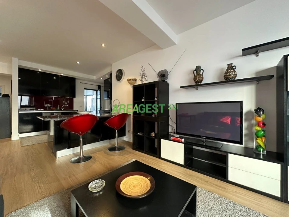 Apartamento T2 para Arrendamento em Arroios Foto 1