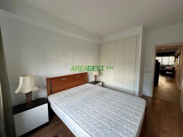 Apartamento T2 para Arrendamento em Arroios