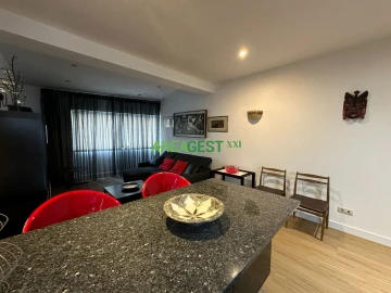 Apartamento T2 para Arrendamento em Arroios