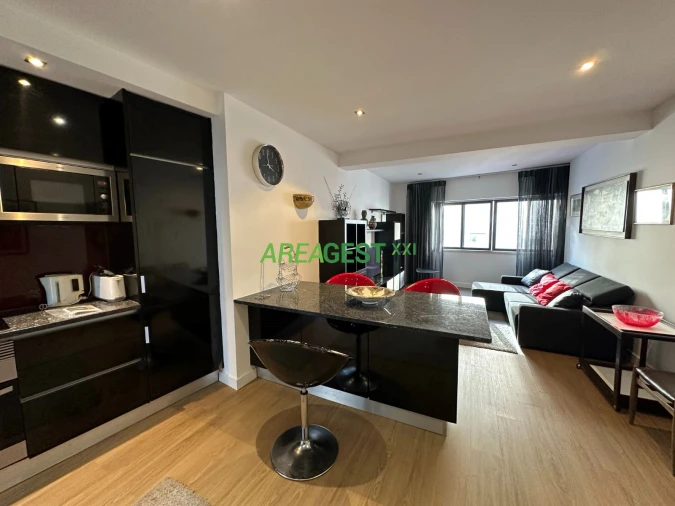 Apartamento T2 para Arrendamento em Arroios Foto 19