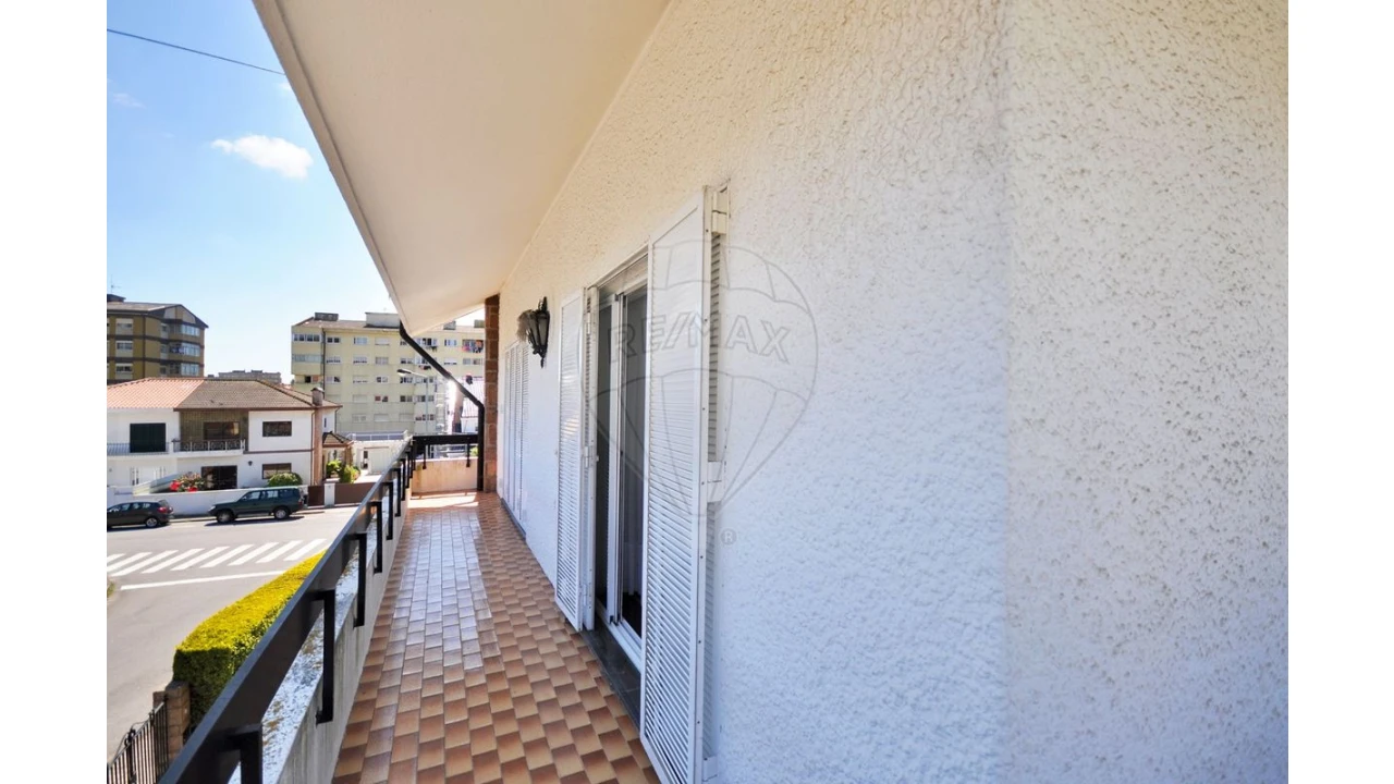 Moradia T7 para Venda em São Mamede de Infesta e Senhora da Hora Foto 14