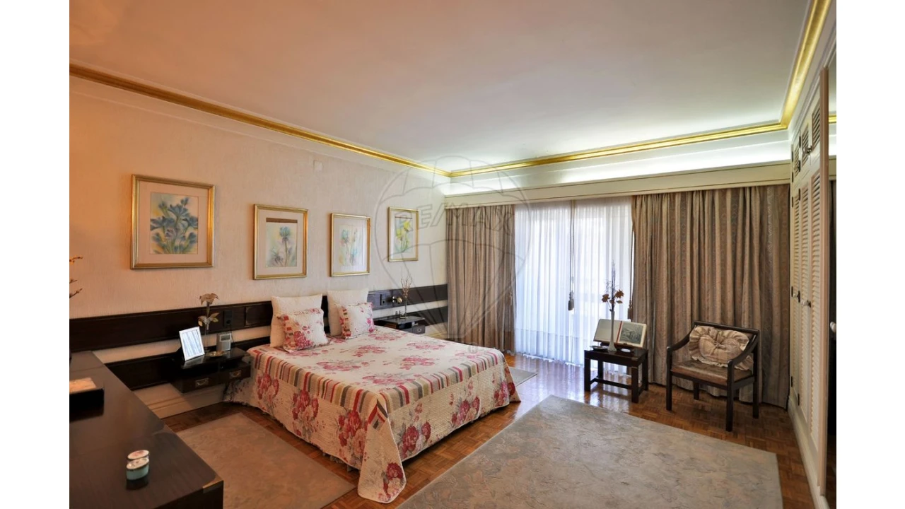 Moradia T7 para Venda em São Mamede de Infesta e Senhora da Hora Foto 7