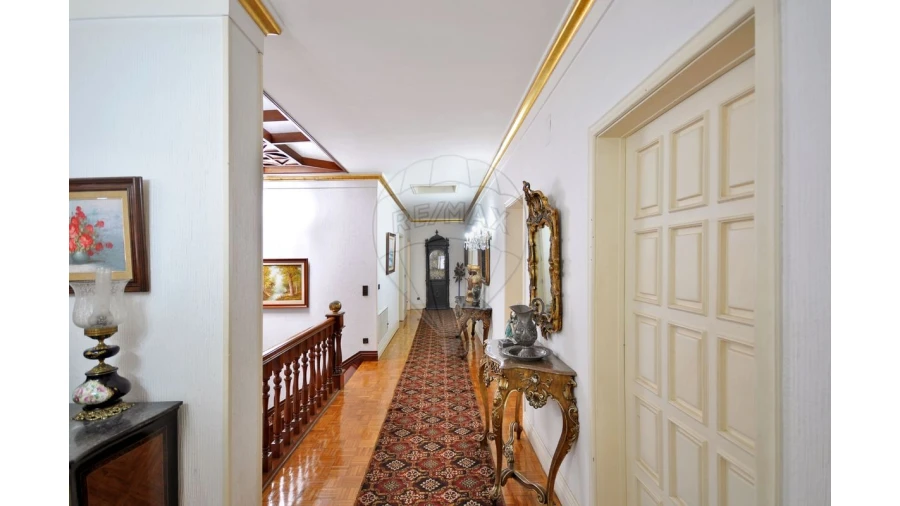 Moradia T7 para Venda em São Mamede de Infesta e Senhora da Hora Foto 32