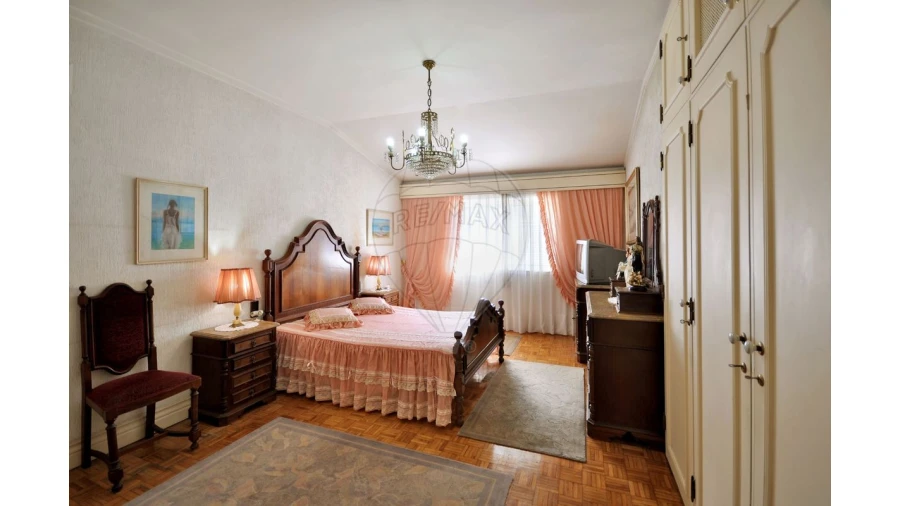 Moradia T7 para Venda em São Mamede de Infesta e Senhora da Hora Foto 13