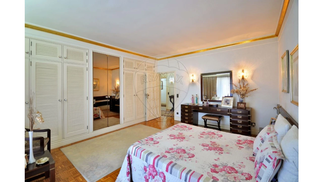 Moradia T7 para Venda em São Mamede de Infesta e Senhora da Hora Foto 8