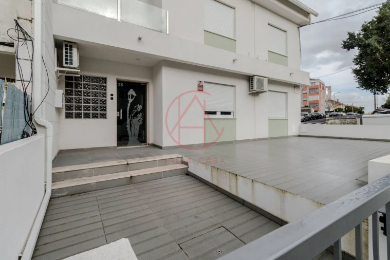 Apartamento T3 para Venda em Barreiro e Lavradio Foto 38