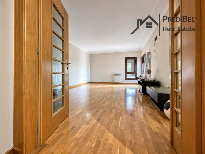 Apartamento T2 para Venda em Vila Franca de Xira Foto 11