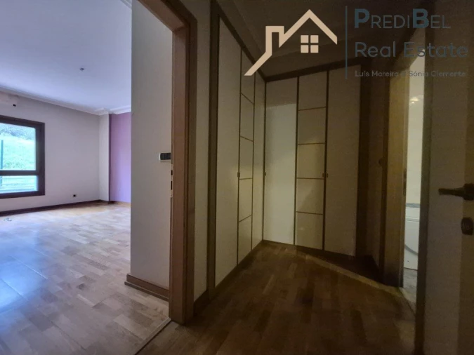 Apartamento T2 para Venda em Vila Franca de Xira Foto 5