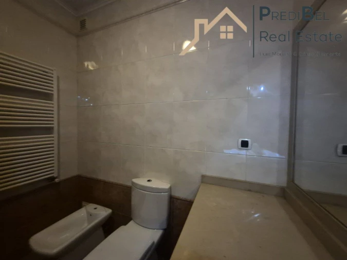 Apartamento T2 para Venda em Vila Franca de Xira Foto 17