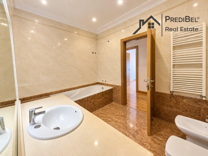 Apartamento T2 para Venda em Vila Franca de Xira Foto 18